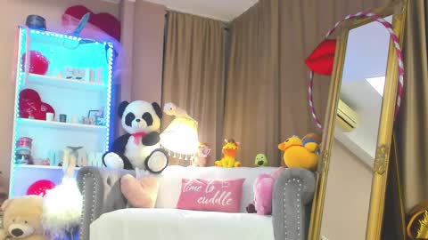 Ariel online show from March 28, 5:45 pm