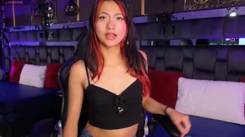 Aria Jones online show from November 3, 1:59 pm