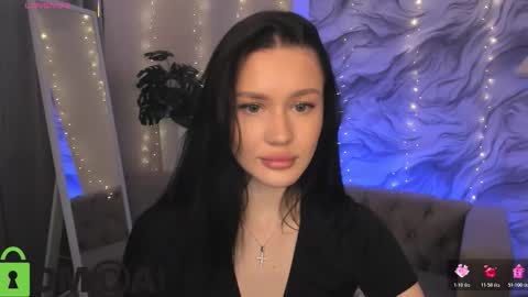 aria_mila online show from January 15, 11:38 am