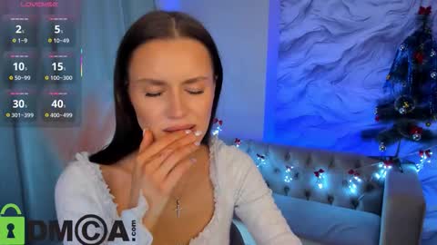 aria_mila online show from December 18, 11:26 am