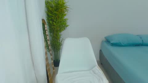 Snapshot of aria_morgan723222 chatting on October 20, 7:39 pm aria online show from October 20, 7:39 pm