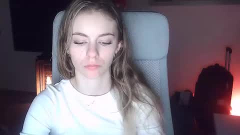 AriaCreazy online show from December 21, 9:30 pm