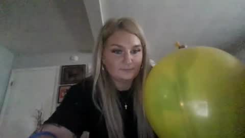 ari adams online show from February 18, 7:10 pm