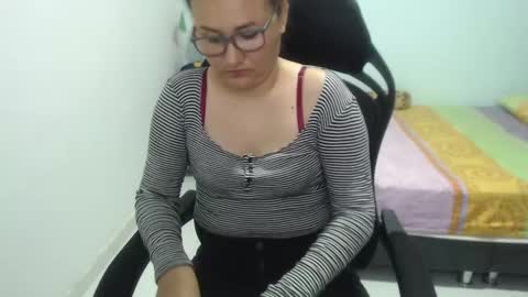 ...Ariana... online show from February 18, 7:10 pm