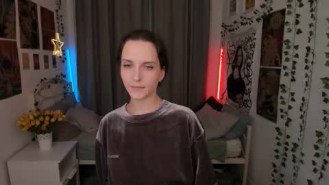 Snapshot of ariadna_s chatting on September 13, 10:18 pm Ariadna online show from September 13, 10:18 pm