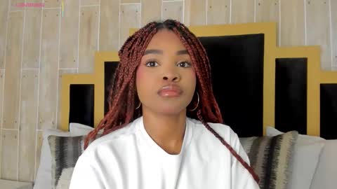Snapshot of ariafoster chatting on October 18, 12:25 am Aria Foster online show from October 18, 12:25 am