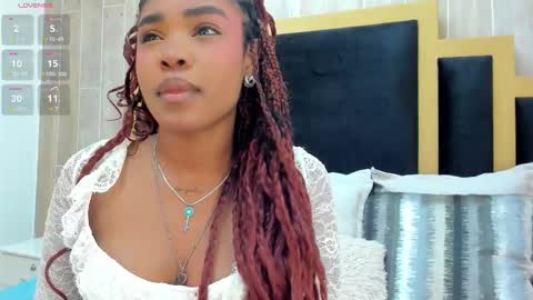 Snapshot of ariafoster chatting on October 12, 11:29 pm Aria Foster online show from October 12, 11:29 pm