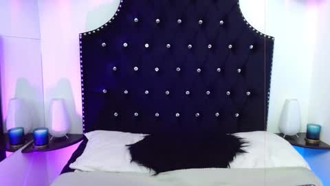 ariah online show from October 30, 10:00 pm