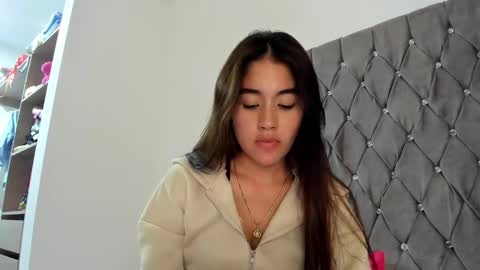 Snapshot of ariamontgomeryyy chatting on January 4, 9:32 am Aria Montgomery online show from January 4, 9:32 am