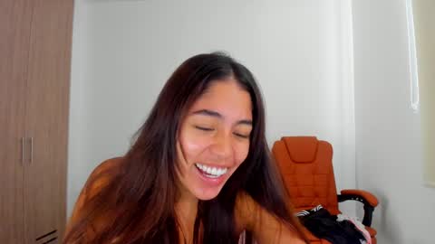 Snapshot of ariamontgomeryyy chatting on February 25, 6:33 pm Aria Montgomery online show from February 25, 6:33 pm