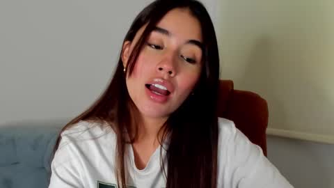 Snapshot of ariamontgomeryyy chatting on February 1, 3:08 am Aria Montgomery online show from February 1, 3:08 am