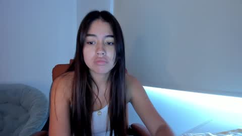 Snapshot of ariamontgomeryyy chatting on February 2, 10:28 pm Aria Montgomery online show from February 2, 10:28 pm