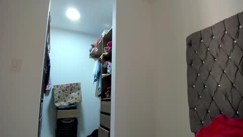 Snapshot of ariamontgomeryyy chatting on January 7, 8:52 pm Aria Montgomery online show from January 7, 8:52 pm