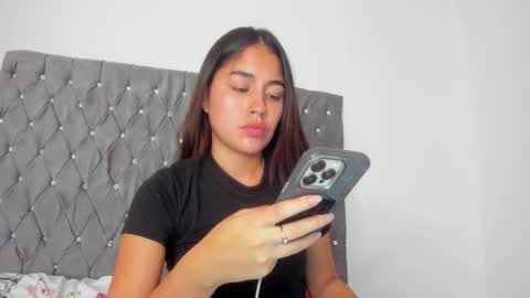 Snapshot of ariamontgomeryyy chatting on September 18, 5:39 am Aria Montgomery online show from September 18, 5:39 am