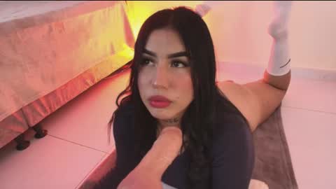 ariana_whore online show from December 1, 9:28 pm