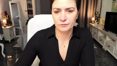 Ana online show from January 4, 10:49 am