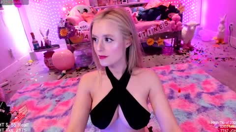 Nina online show from April 9, 3:53 am