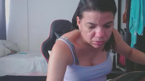 ariannaloovel online show from March 24, 6:13 pm