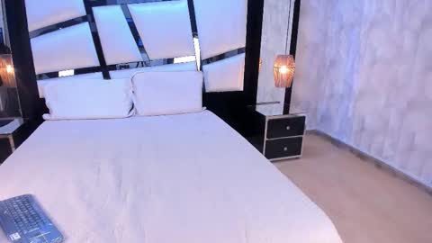 ariannarussell1 online show from January 15, 2:56 pm