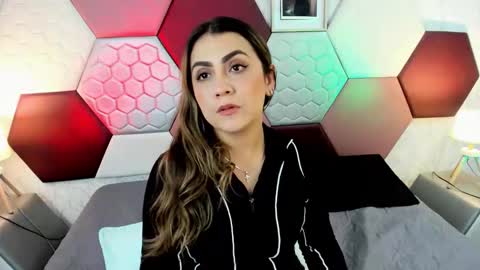aria online show from May 5, 3:59 pm