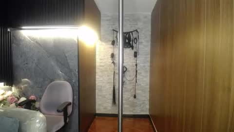 ariel_1_ online show from July 15, 1:38 pm