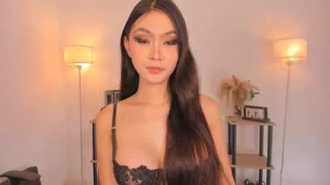 MIRA GREYSON online show from April 4, 11:58 pm