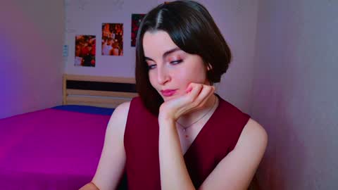 Snapshot of arielstonks_lovee chatting on December 12, 4:59 am arielstonks_lovee online show from December 12, 4:59 am