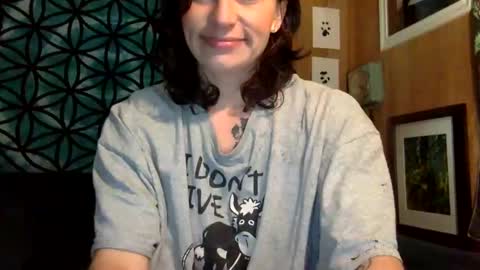 Snapshot of arielwyld chatting on December 3, 1:54 pm ariel colin when hes here online show from December 3, 1:54 pm