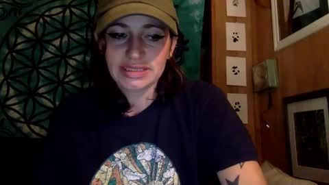 Snapshot of arielwyld chatting on December 2, 11:49 pm ariel colin when hes here online show from December 2, 11:49 pm