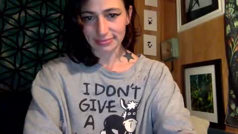 Snapshot of arielwyld chatting on December 4, 4:43 am ariel colin when hes here online show from December 4, 4:43 am