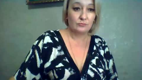 ArielXLoveresss online show from November 3, 3:16 pm