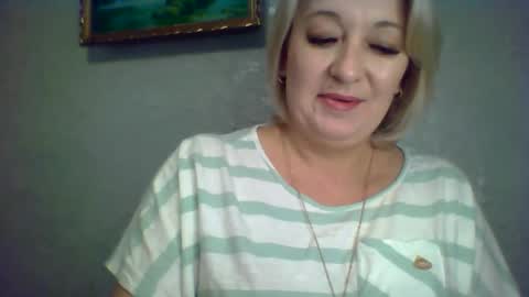 ArielXLoveresss online show from November 20, 8:37 am