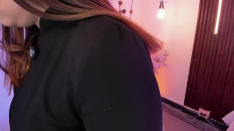  Arianna  online show from April 25, 2:58 pm