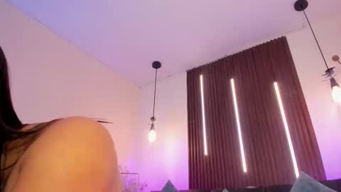  Arianna  online show from January 6, 1:15 pm