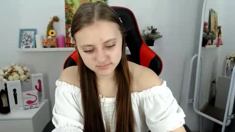Snapshot of arinabelle chatting on October 14, 4:04 am arinabelle online show from October 14, 4:04 am