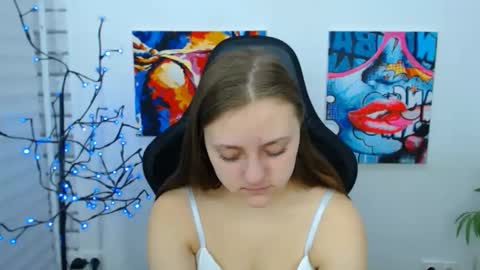 arinabelle online show from November 16, 2:02 am