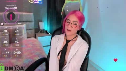 Ari  online show from April 10, 9:10 pm