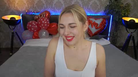 Snapshot of arishkalulu chatting on February 14, 7:17 am Arishka online show from February 14, 7:17 am