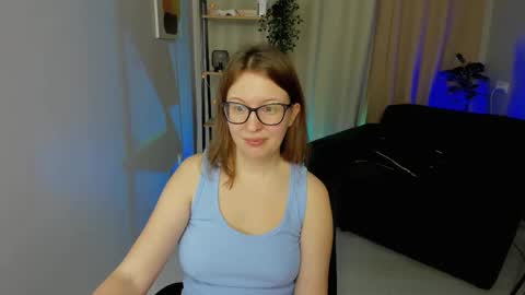 Snapshot of arizzzona_baby chatting on October 18, 6:49 am Arizona online show from October 18, 6:49 am