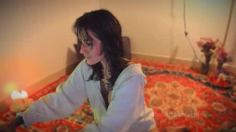 Snapshot of artgea chatting on October 30, 1:08 am Linda independent model artgeea online show from October 30, 1:08 am