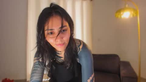 Linda  independent model artgeea online show from March 18, 6:24 pm