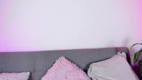 MIA OF artmiajoy online show from February 11, 1:51 pm