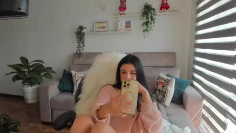 Snapshot of arya_44 chatting on January 17, 6:23 pm onlyfansarya 44 online show from January 17, 6:23 pm