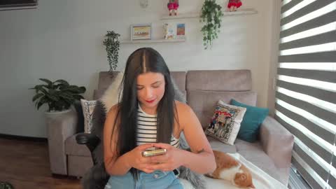 Snapshot of arya_44 chatting on January 14, 9:30 pm onlyfansarya 44 online show from January 14, 9:30 pm