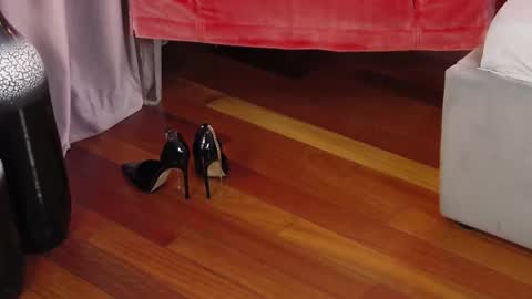 Aryana online show from November 10, 6:30 am