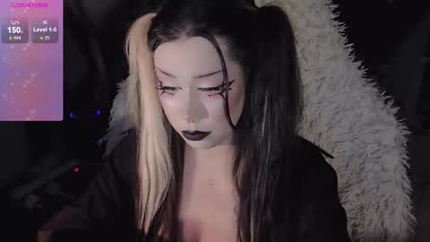 Sasha next stream December 4st  at  0000- 0030 am German time online show from November 8, 11:10 pm