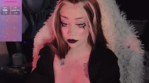 Sasha next stream December 4st  at  0000- 0030 am German time online show from October 21, 11:20 pm