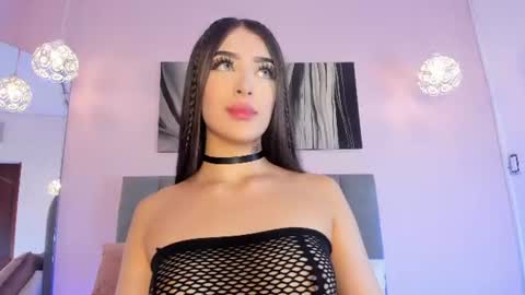 Ashely online show from June 17, 7:59 pm