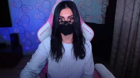   Yasmina   online show from November 7, 7:58 am