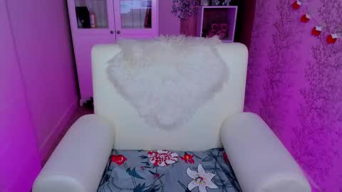 Snapshot of ashley__rous chatting on December 20, 12:16 pm Ashley online show from December 20, 12:16 pm